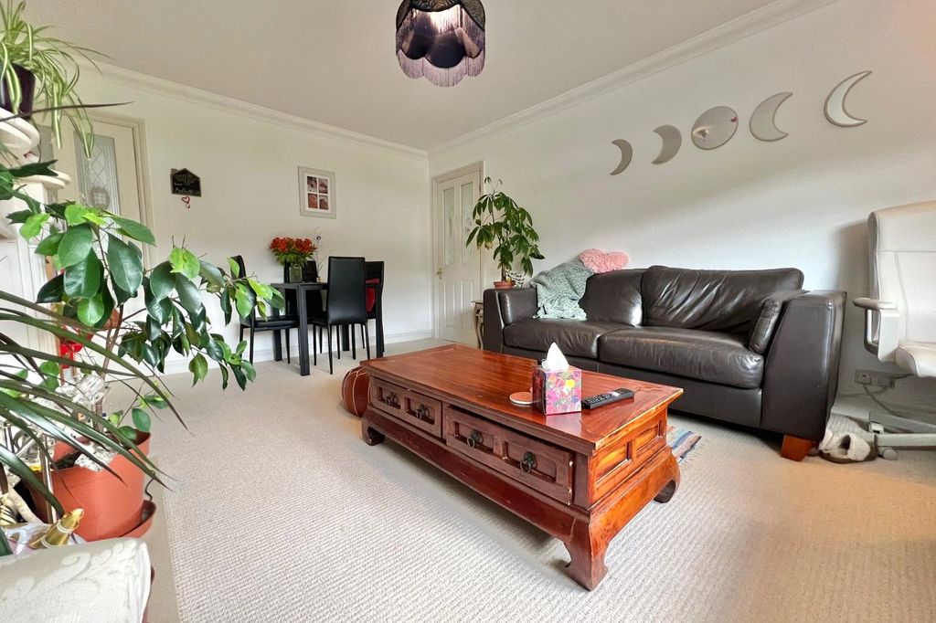 Property photo 2 of 8 Picture No. 05