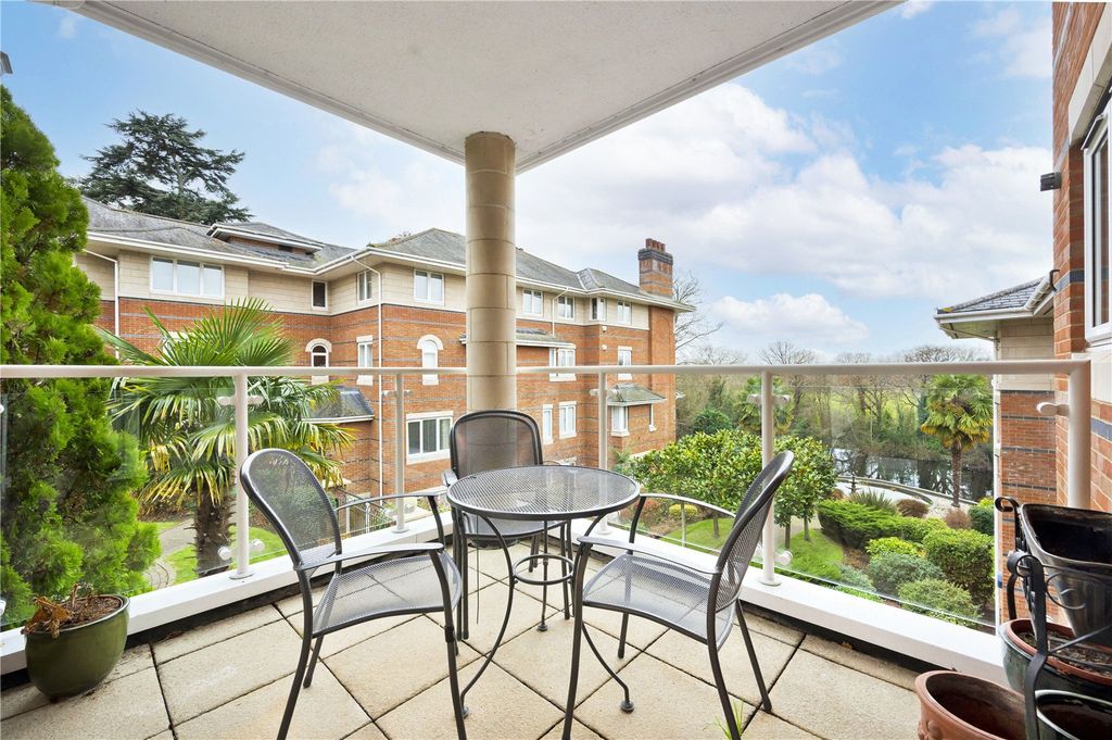 Property photo 3 of 12 Balcony