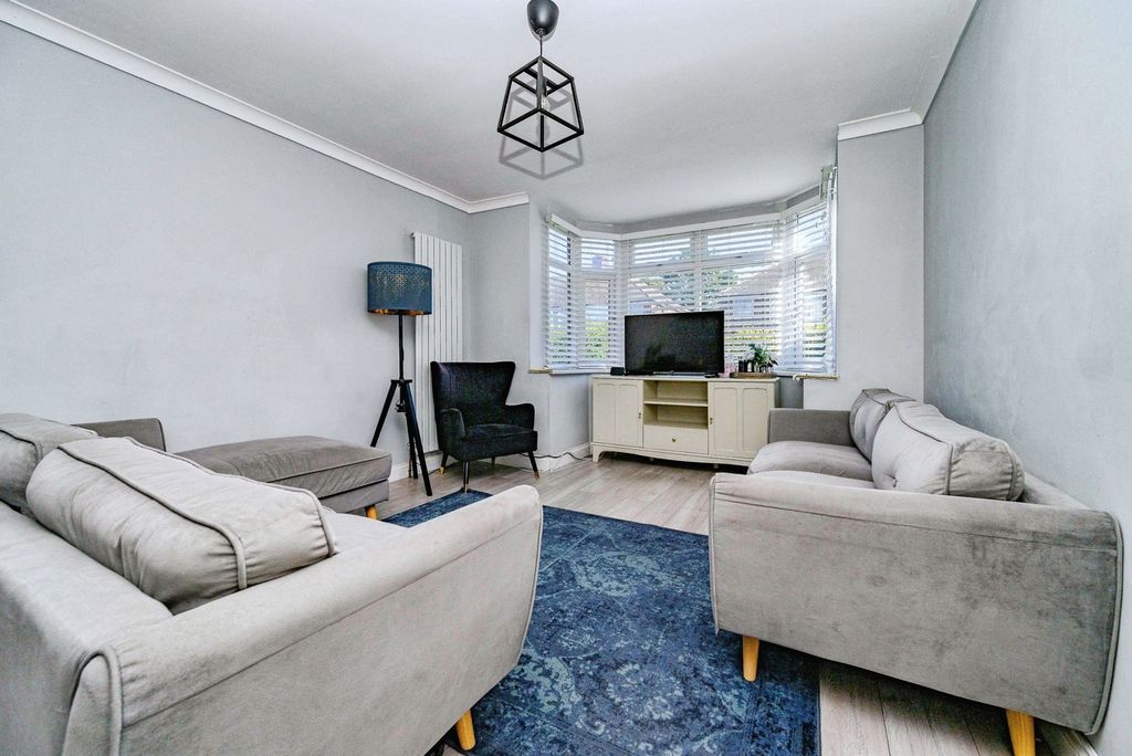 Property photo 2 of 17 Pbox-Img.Jpg
