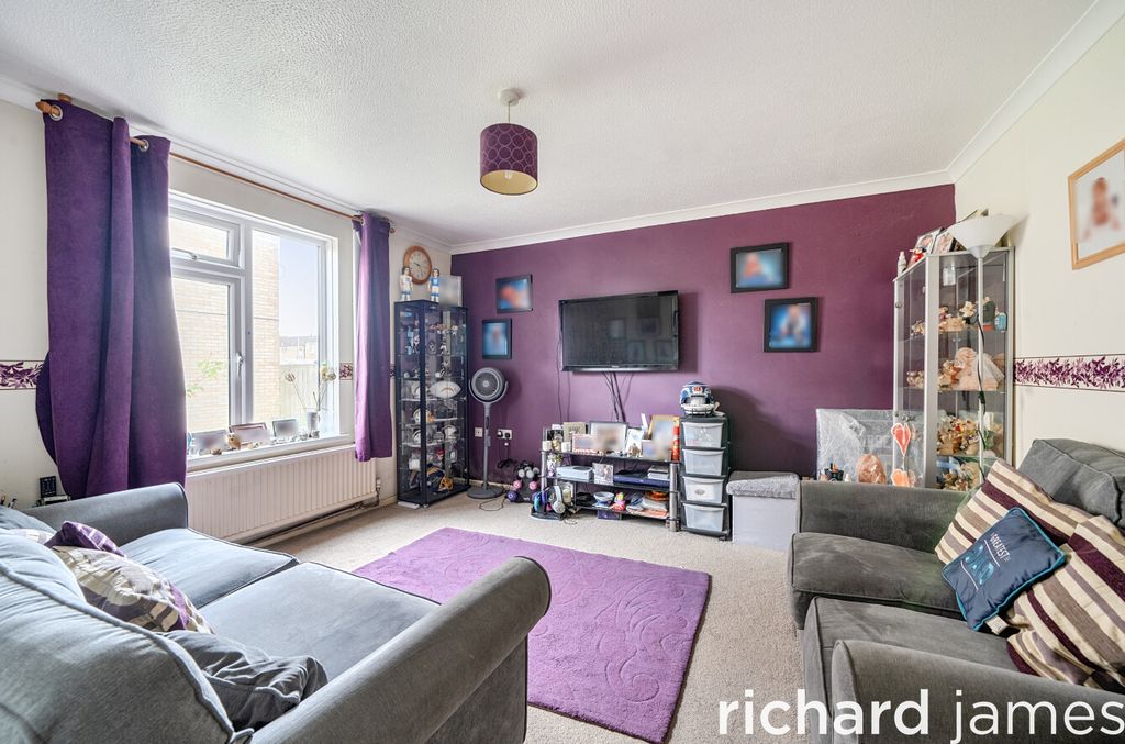 Property photo 2 of 13 51545c5816d64724A16ee1F20699d6d7