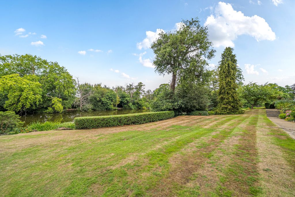 Property photo 2 of 13 1332100-7-688ce2c...