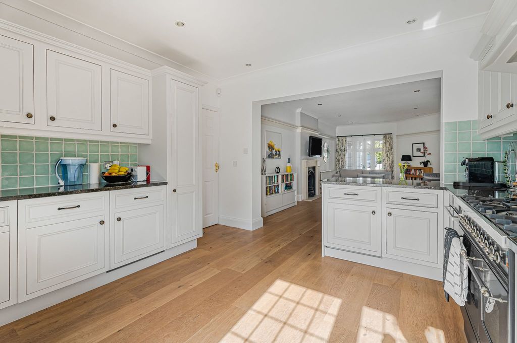 Additional image 4 of 4 bed detached house for saleGeorges Wood Road, Brookmans Park, Hatfield AL9