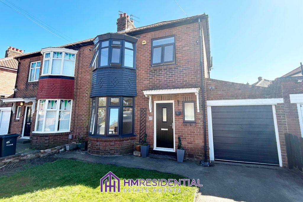 Property photo 1 of 10 3 Bedroom Semi Detached House For Rent On Friarside Road, Fenham, Newcastle Upon Tyne, Ne4 9Up From 10/10/2026 £1595.00