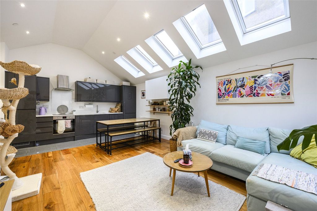 Property photo 1 of 23 Reception Room