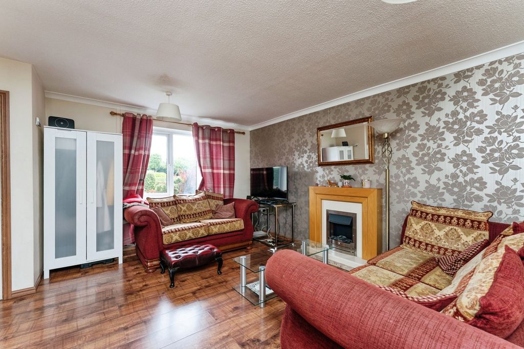 Property photo 3 of 17 Pbox-Img.Jpg