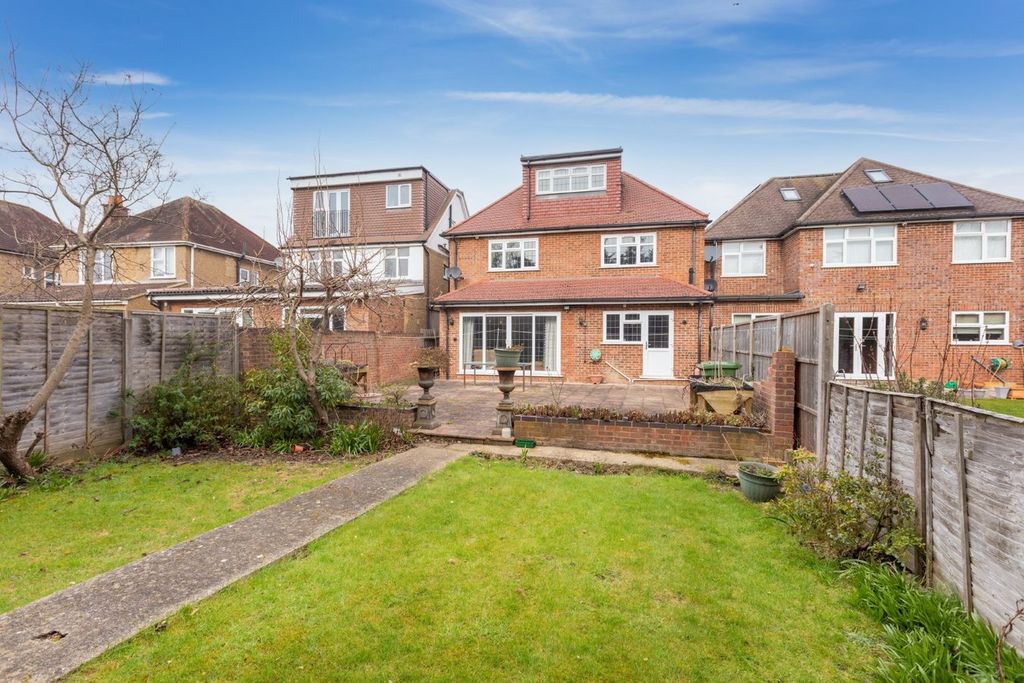 Property photo 2 of 17