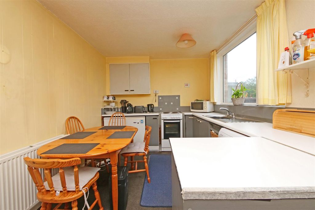 Property photo 3 of 17 Pnmb0017.Jpg