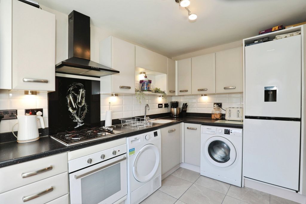 Property photo 2 of 19 Pbox-Img.Jpg