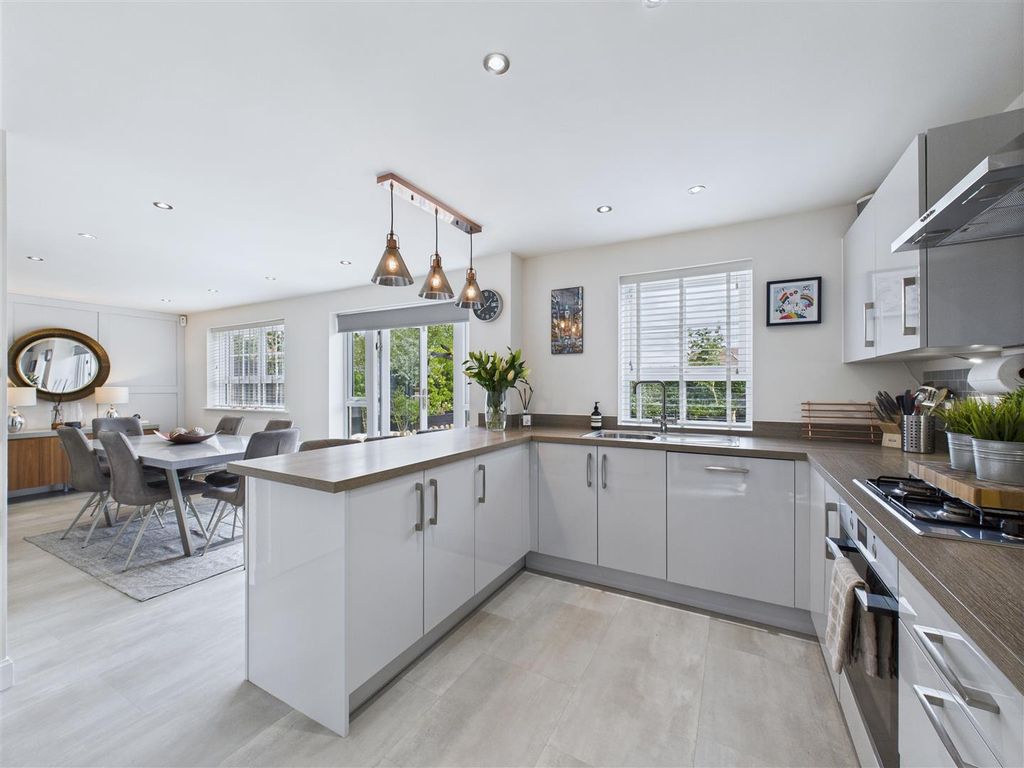 Property photo 2 of 26 Open Plan Kitchen