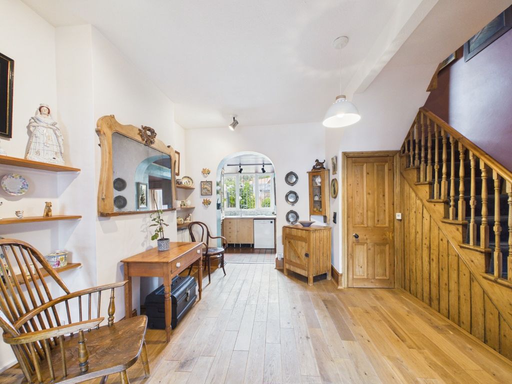 Property photo 3 of 13 5084393