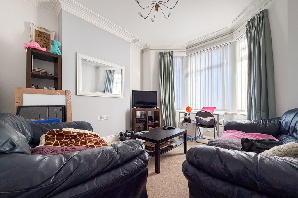 Property photo 2 of 19 Call 02920 454555 To Secure Your Viewing_2