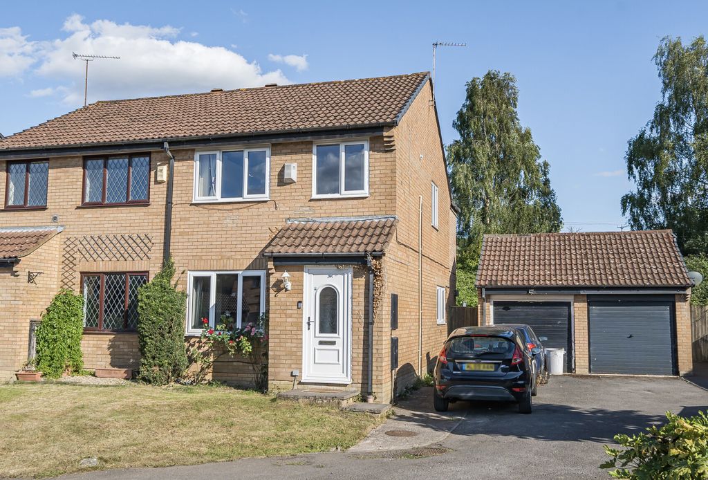 Property photo 1 of 13 1318488-2-686567F...
