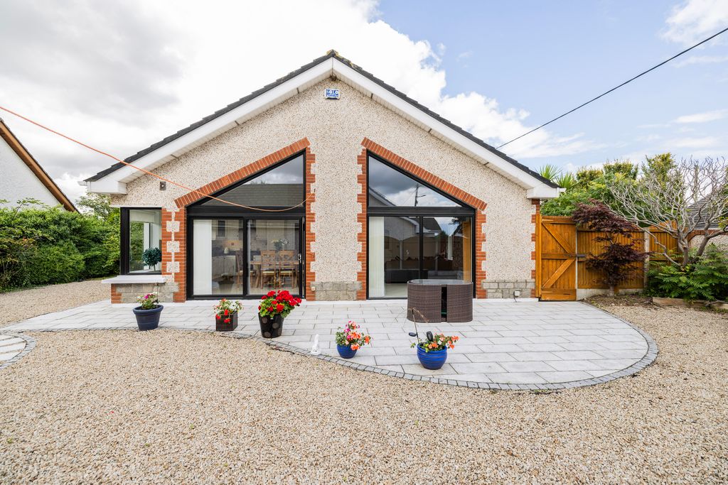 Property photo 1 of 31