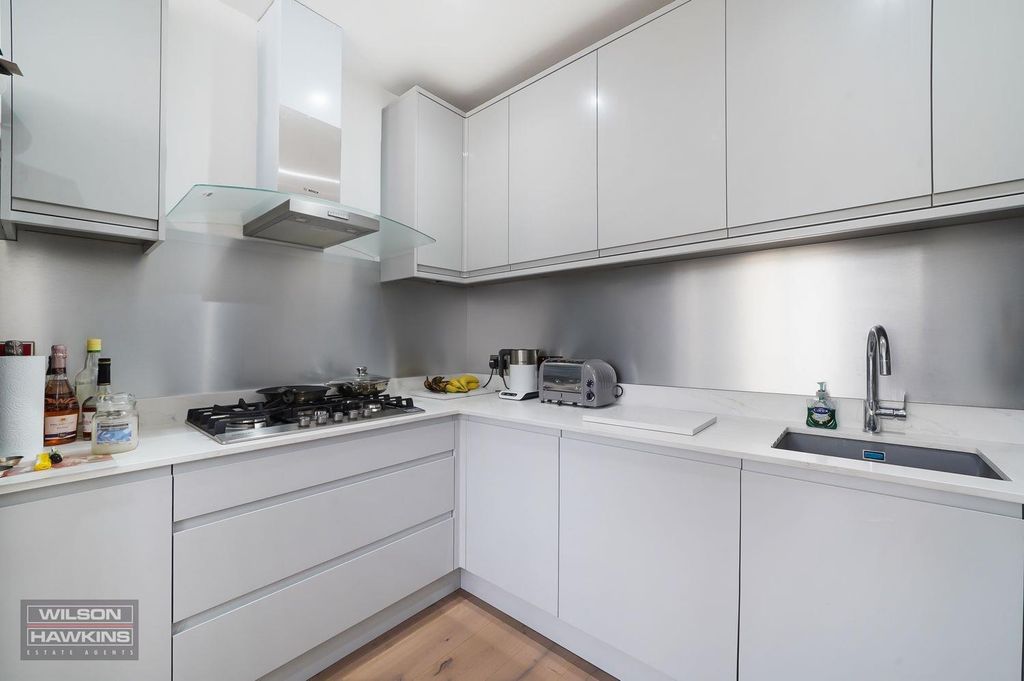 Property photo 1 of 15 3 Edgehill House - Ayenufc7Hw59Wkzicep7.Jpg