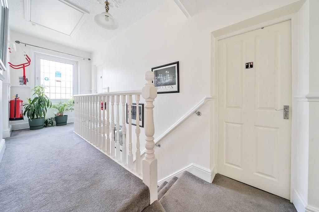 Property photo 3 of 19 Hallway