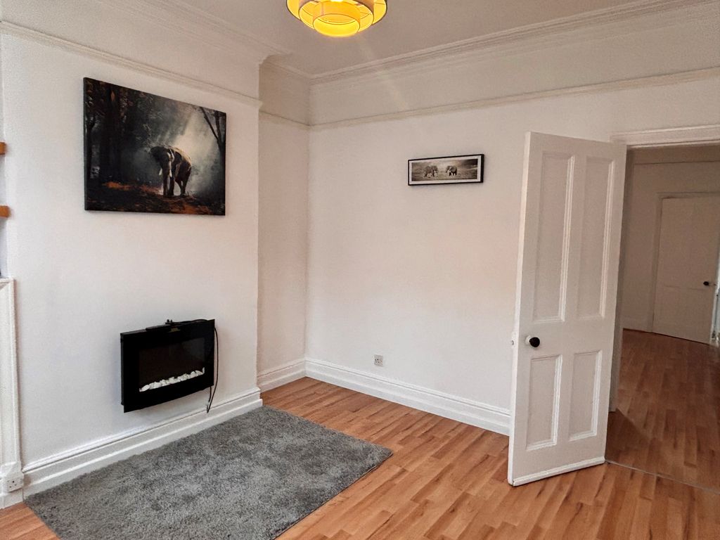 Property photo 3 of 10 Gallery