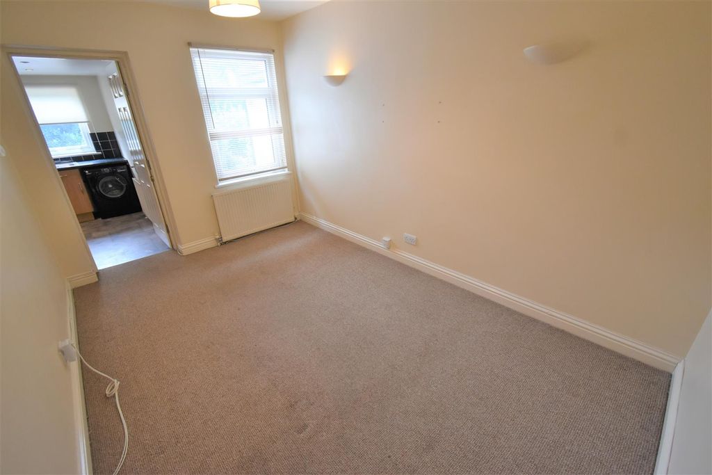 Property photo 2 of 4