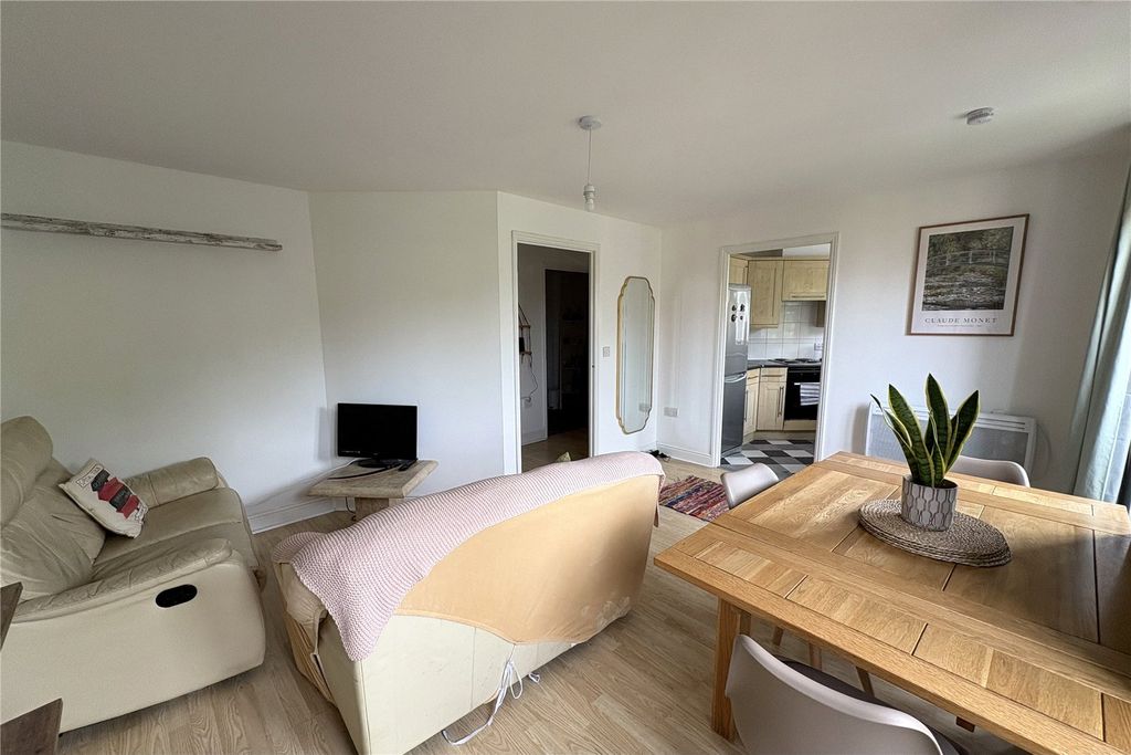 Property photo 3 of 10 Picture No. 04