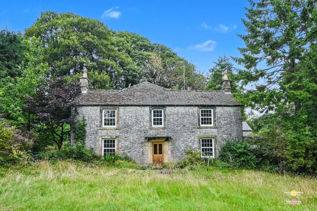 Property photo 1 of 39