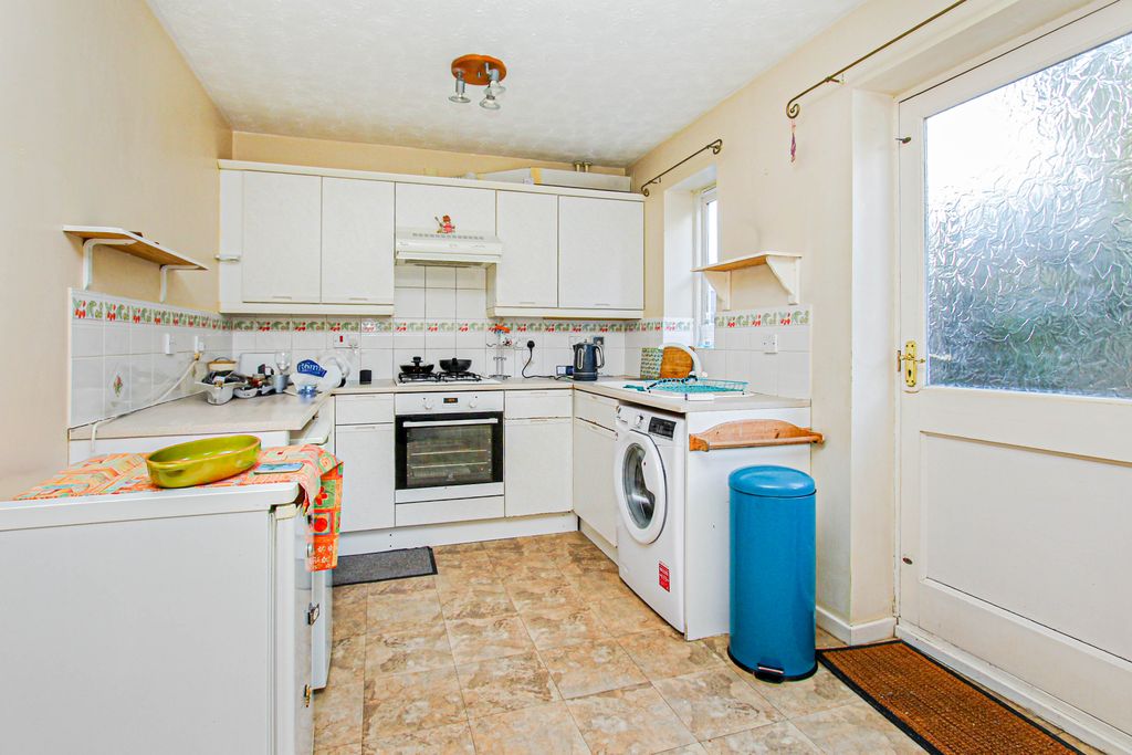 Property photo 2 of 9 Kitchen/Dining Room