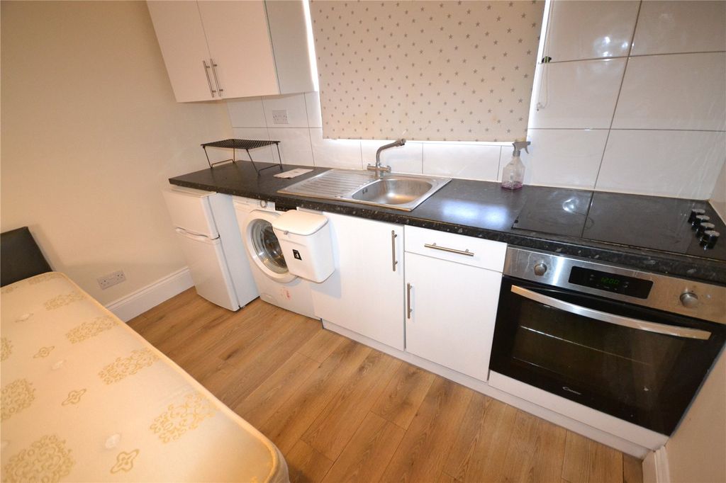 Property photo 1 of 2 Picture No. 02