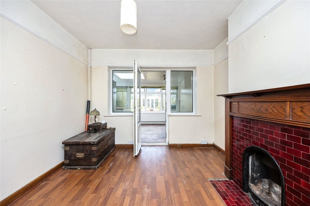 Property photo 3 of 17 Picture No. 20