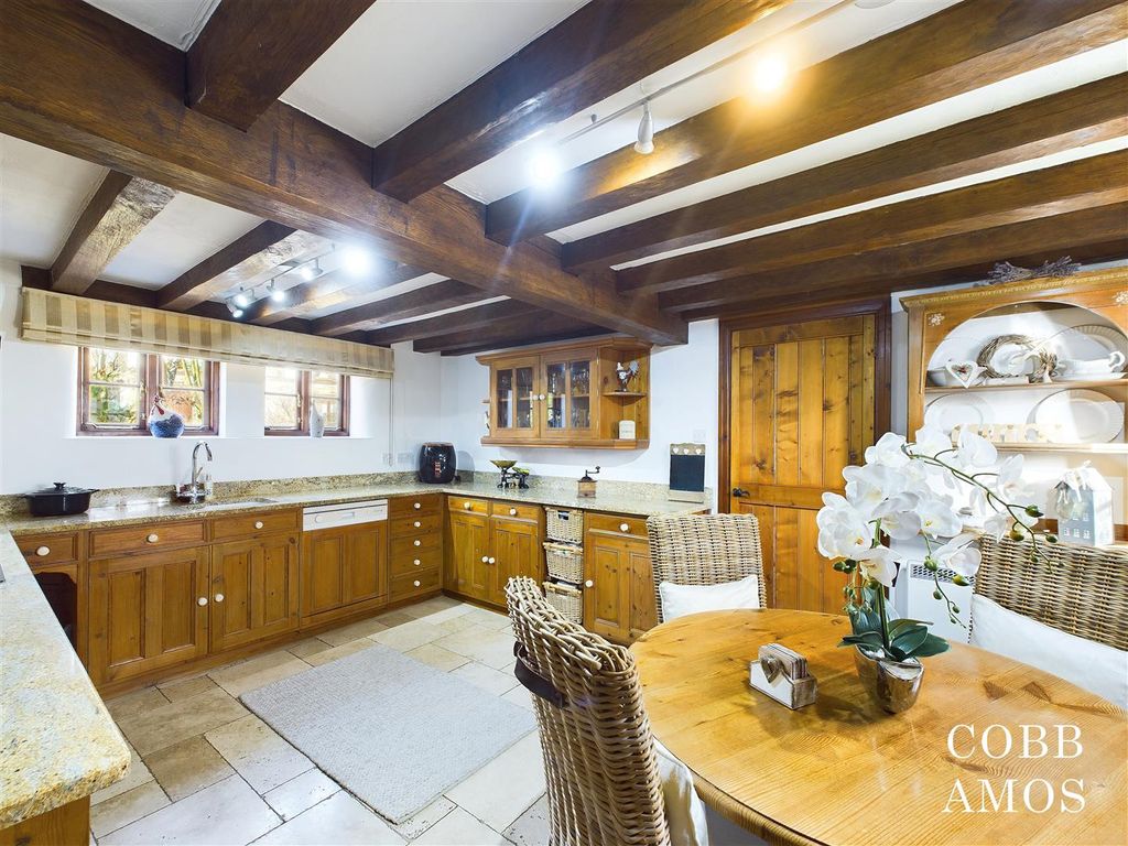 Property photo 2 of 32 Cam02803G0-Pr0148-Still058.Jpg