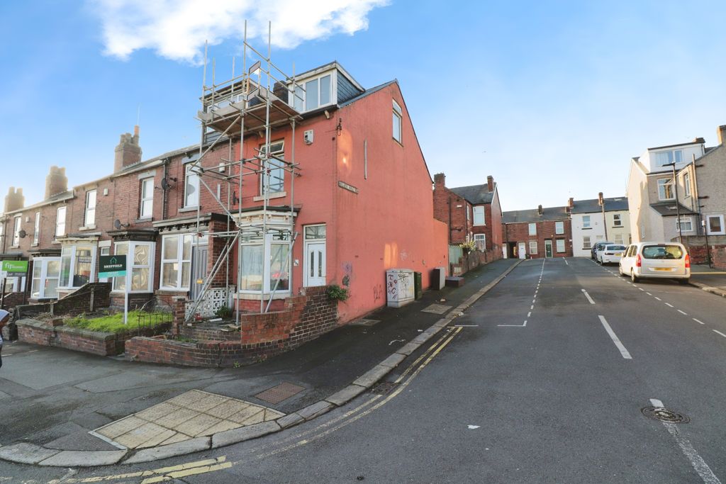 Property photo 2 of 15