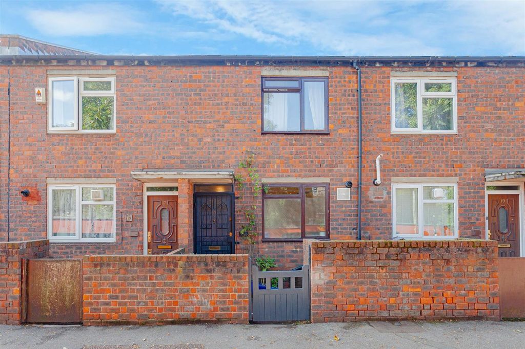 Property photo 1 of 25