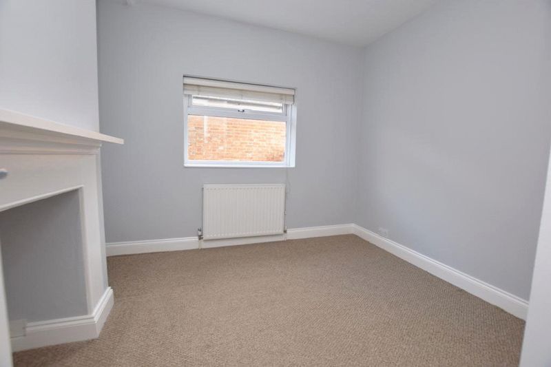 Property photo 3 of 10 Photo 5