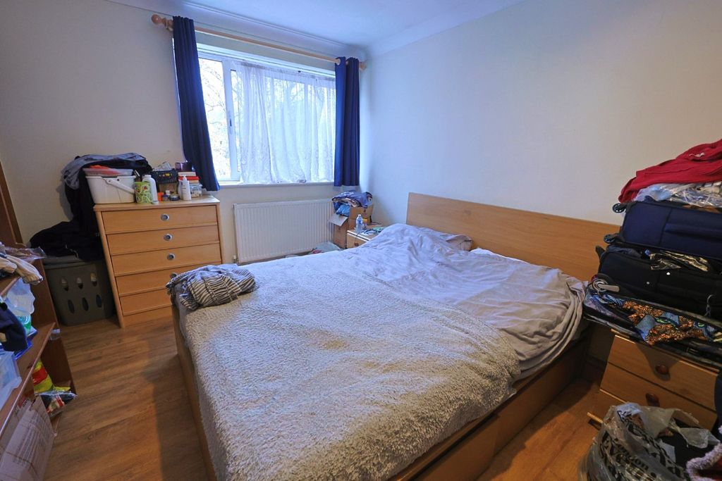 Property photo 3 of 10 3735613