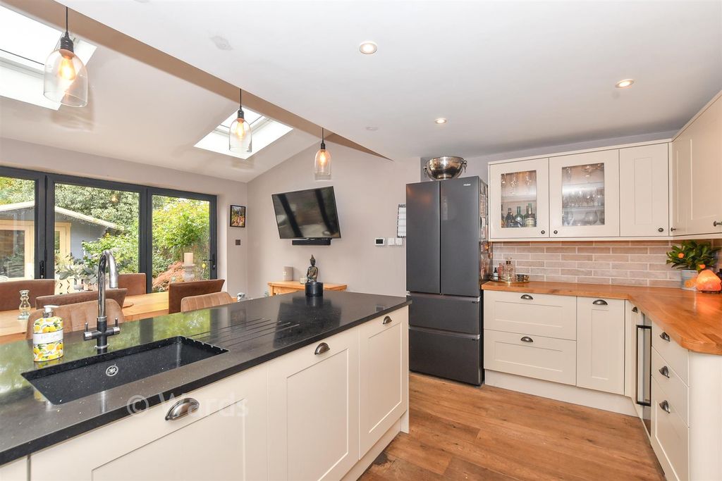 Property photo 3 of 13 Kitchen/Diner