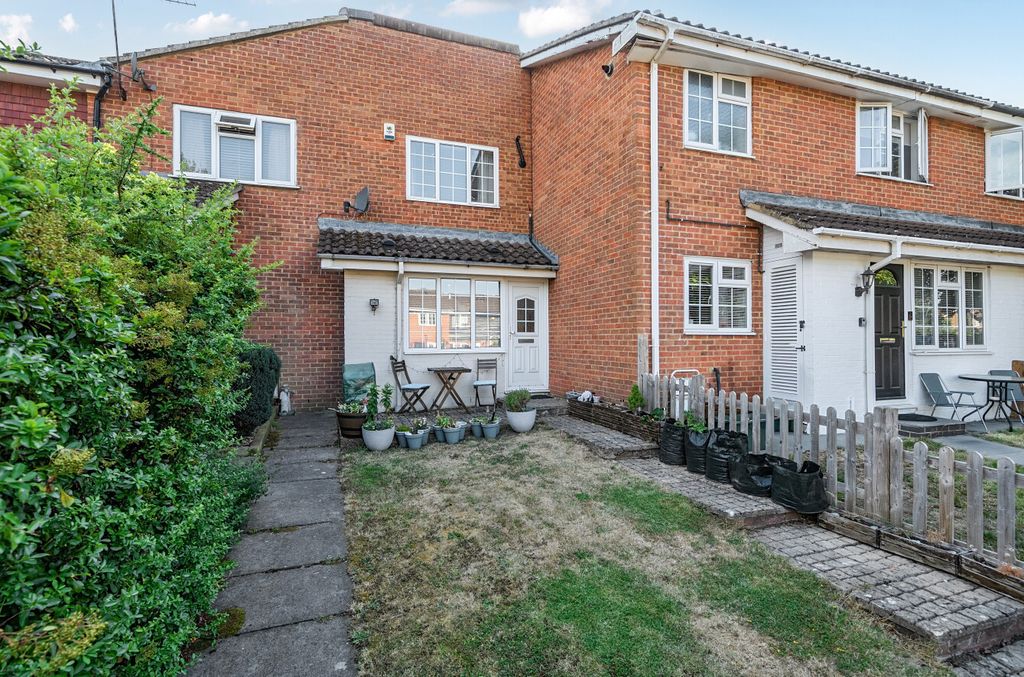 Property photo 1 of 16 1487068-21-6A5558...