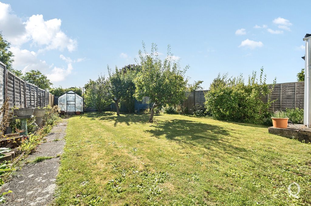 Property photo 3 of 23 0Ab48E12-d472-44E...