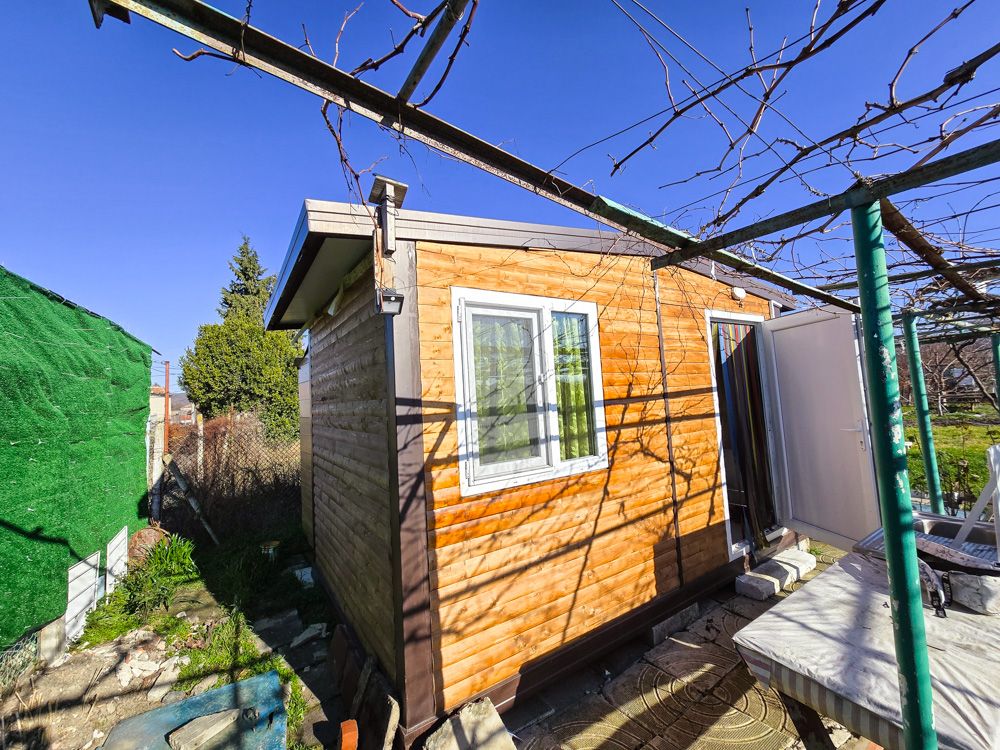 Property photo 1 of 18