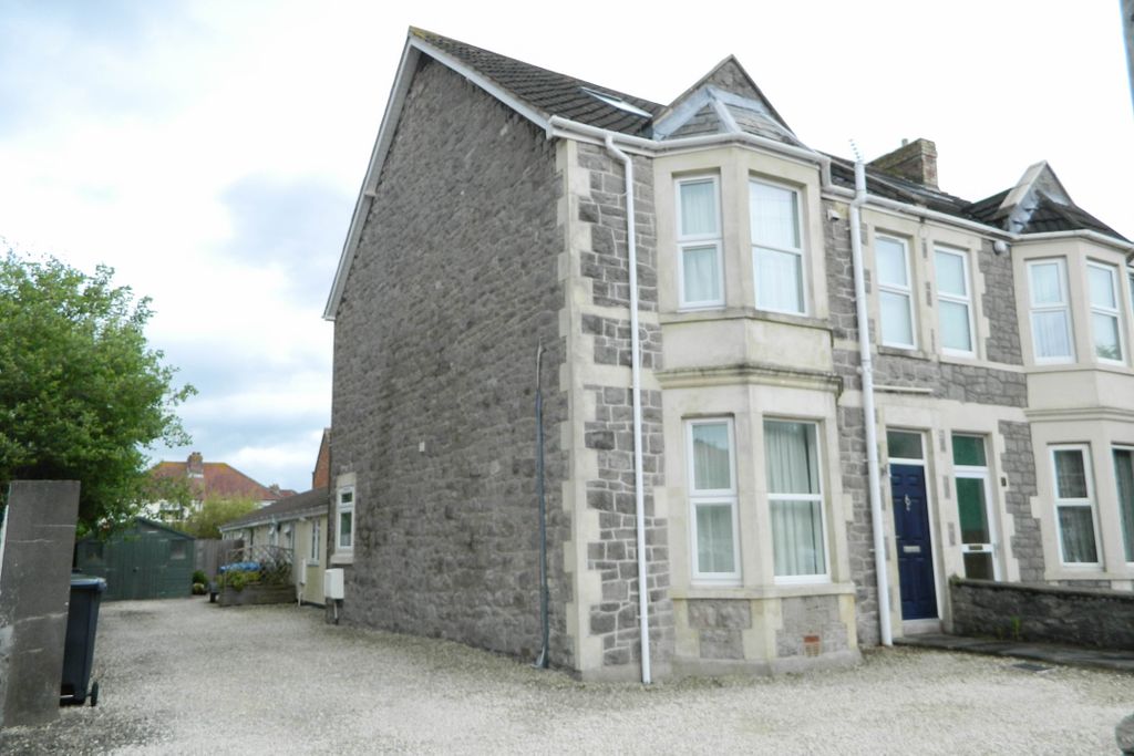 Property photo 1 of 7 2 Bed Flat To Rent Hatfield Road, Weston-S-Mare Bs23
