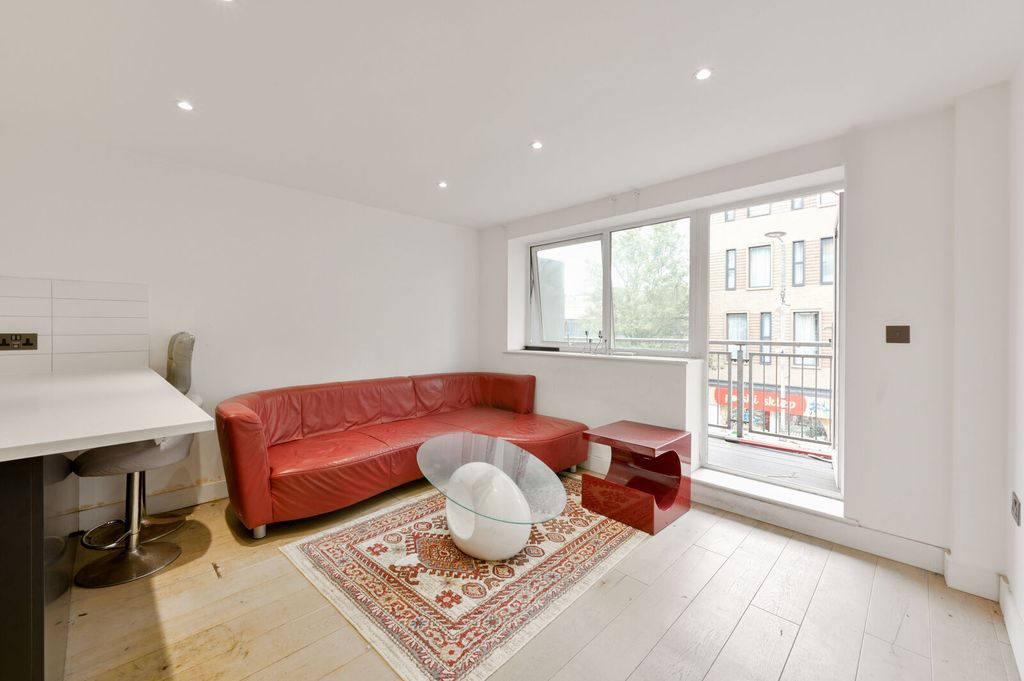 Property photo 1 of 7