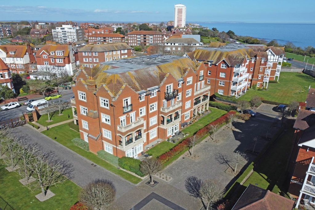 Additional image 15 of 2 bed flat for saleDarley Road, Eastbourne BN20