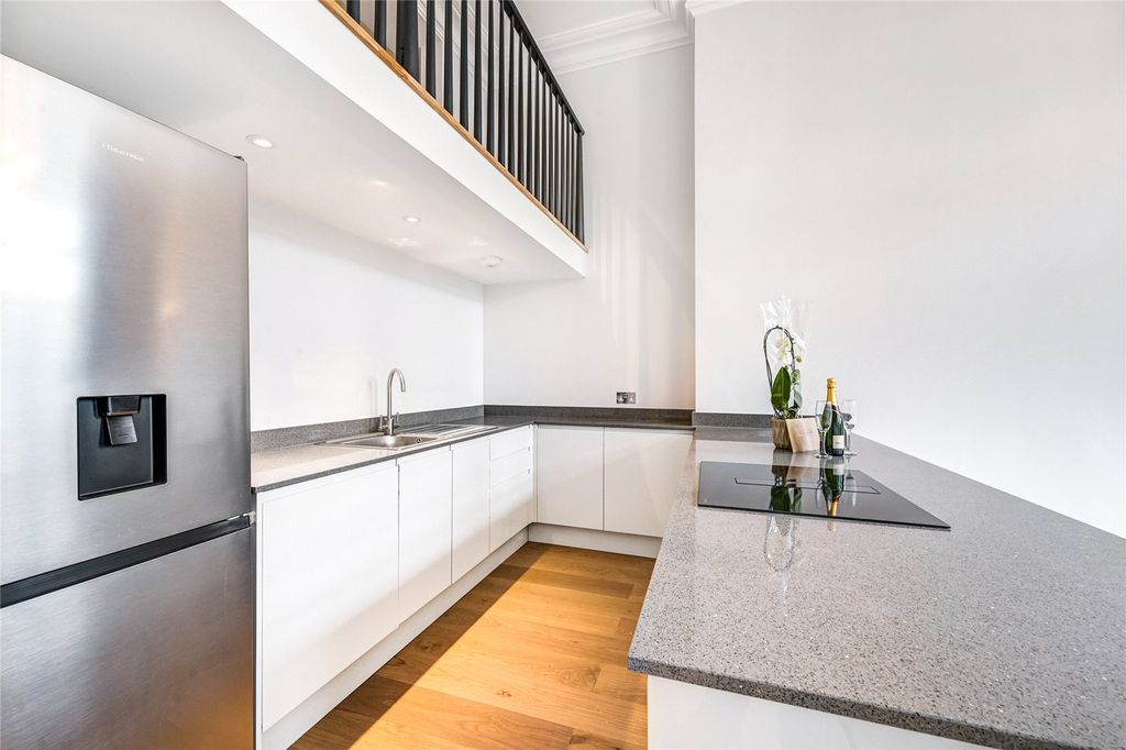 Property photo 2 of 18 Picture No. 06