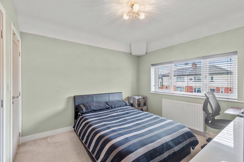 Additional image 10 of 4 bed semi-detached house for saleCaxton Road, Otley, West Yorkshire LS21