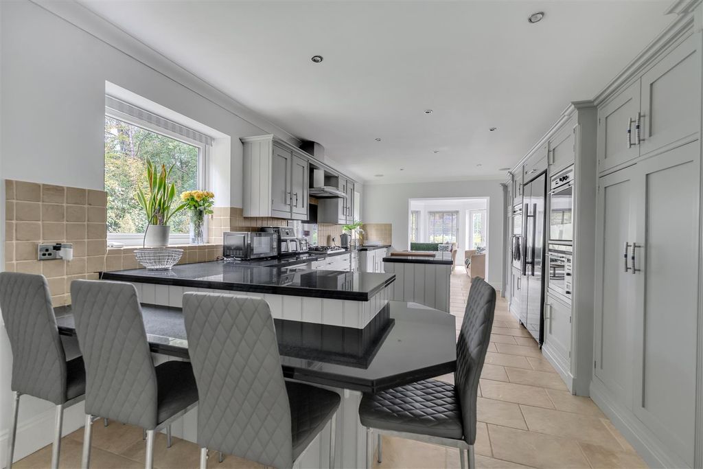 Property photo 2 of 31 Jw200246.Jpg