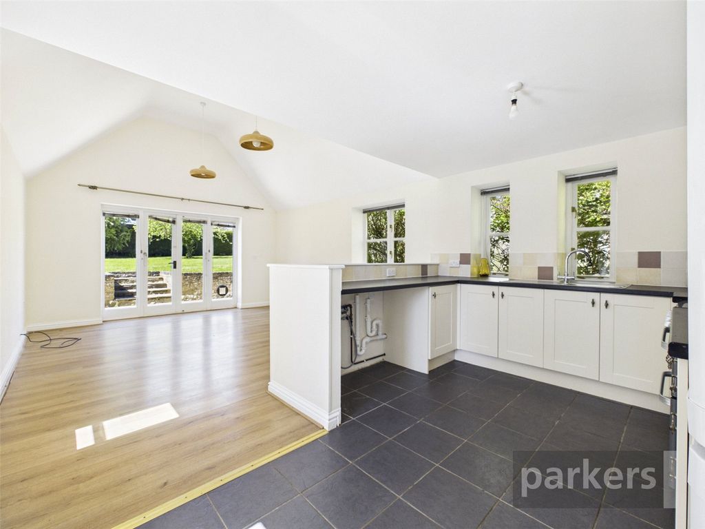 Property photo 2 of 23 Picture No. 39