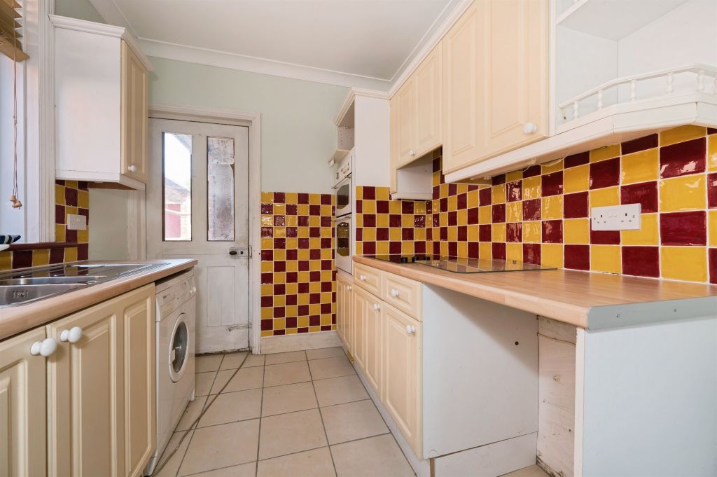 Property photo 3 of 23