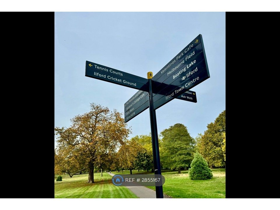 Property photo 2 of 33