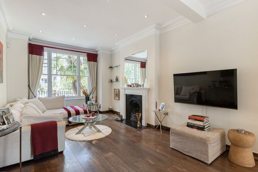 Property photo 3 of 18 Reception Room