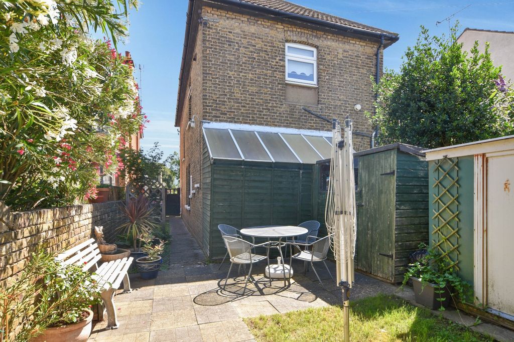Property photo 3 of 49 Picture No. 45