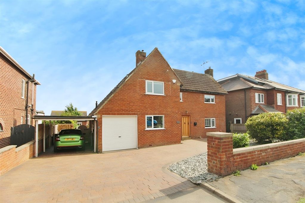 Property photo 1 of 23 Blue Skied.Jpg