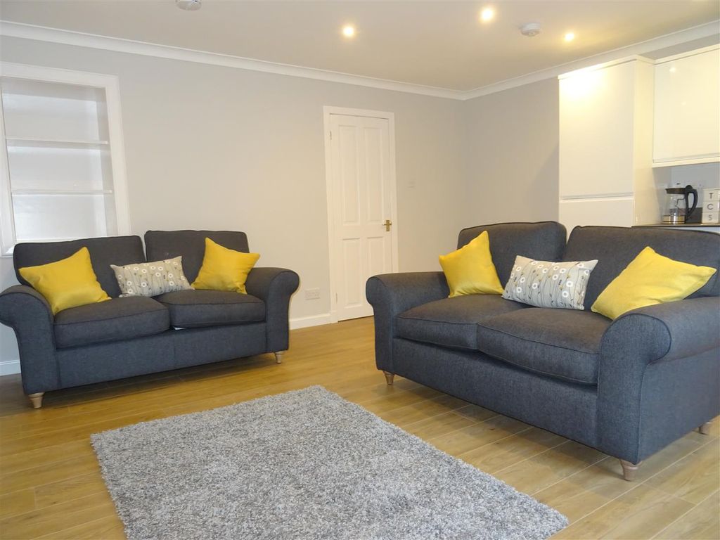 Property photo 3 of 10 3.Jpg