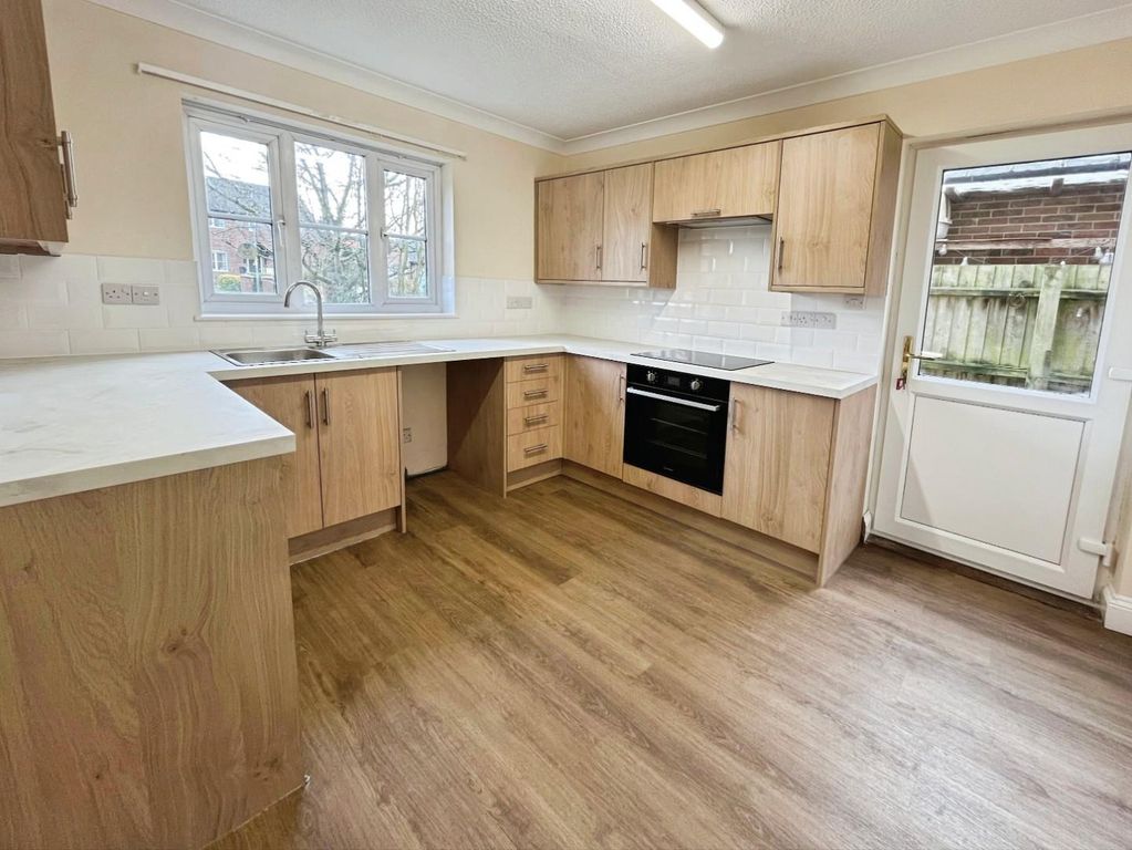 Property photo 2 of 13 d35d8134-Img_0606.Jpeg