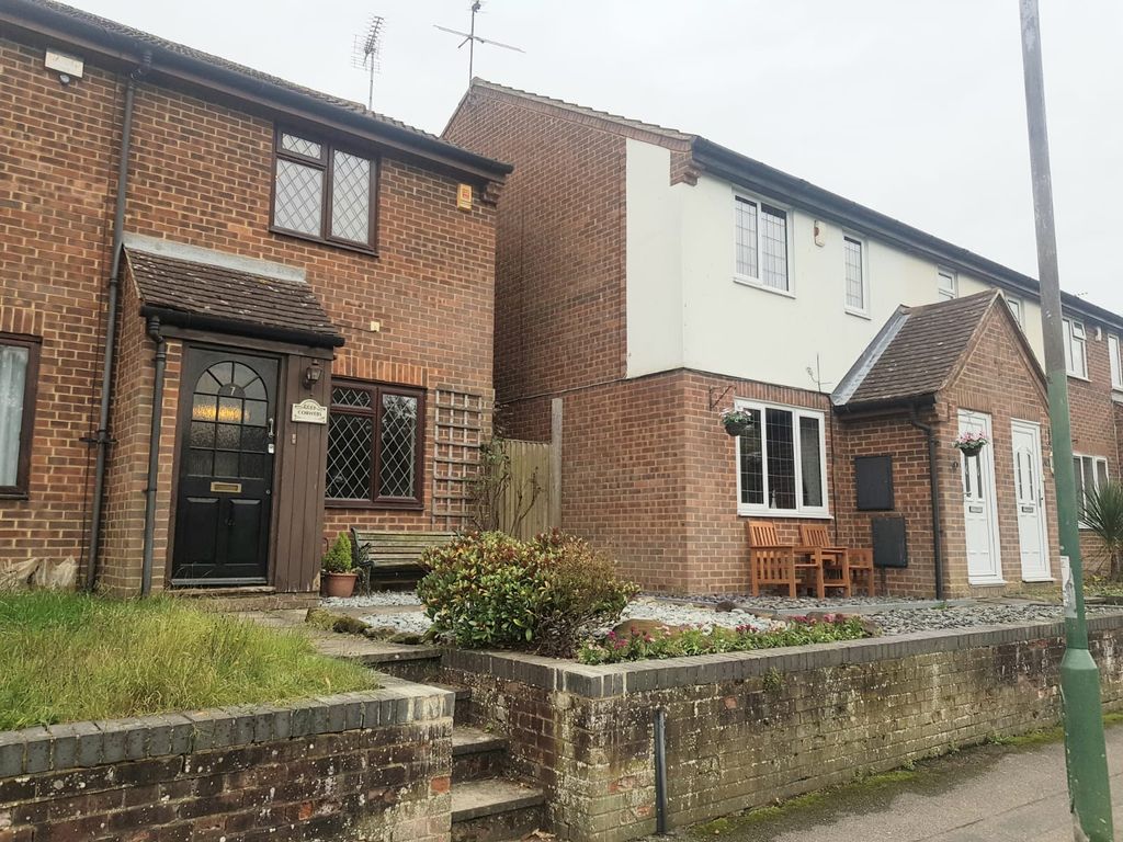 Property photo 1 of 12